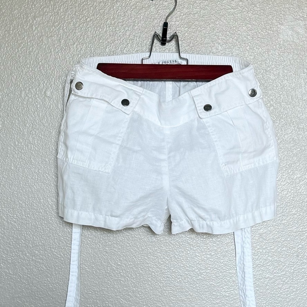 GUESS: white Linen Shorts - Size XS